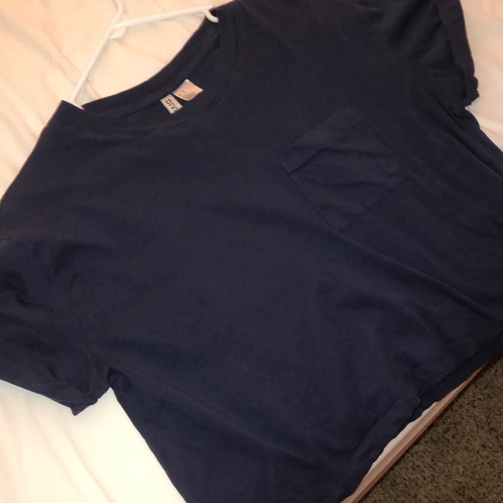 navy blue cropped shirt